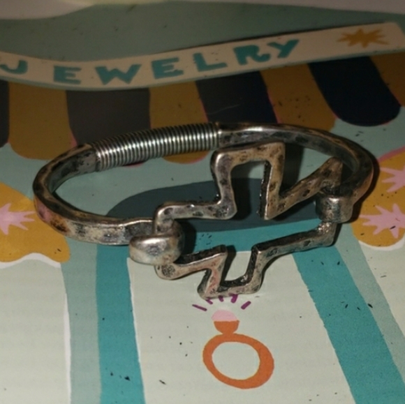 ⚡️ Silver Handmade Hammered Cross Bracelet - Picture 5 of 5